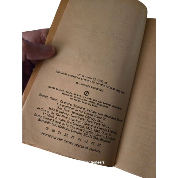 A tale of two cities by Charles Dickens - signet classics - 0451513452 - Picture 4 of 9